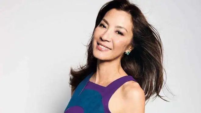 17. 杨紫琼成首位获美国电影学会荣誉艺术博士学位的亚裔演员杨紫琼将被美国电影学会（AFI）授予荣誉艺术博士头衔，她将成为首位获得该荣誉的亚洲人