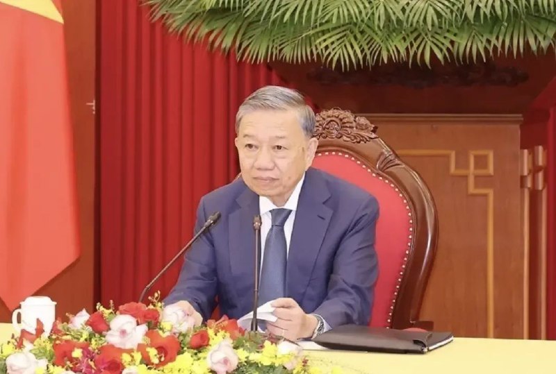 » 1. 苏林在越共总部打电话给普京8月8日，越共中央总书记、国家主席苏林在越共中央总部与俄罗斯总统普京通话
