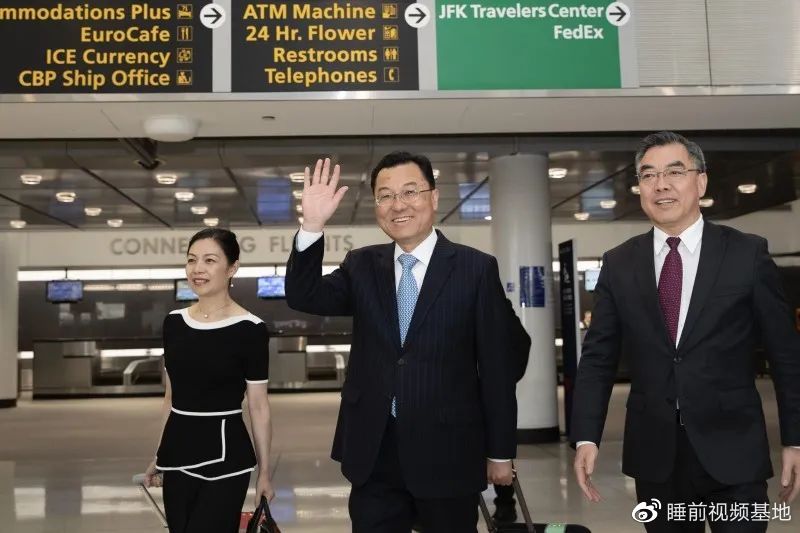 » 4. 外交部副部长谢峰出任中国驻美大使当地时间5月23日，中国新任驻美大使谢锋抵美履新