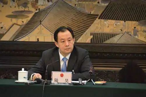 8. 王广华任自然资源部党组书记2022年6月23日下午，中央组织部有关负责同志出席自然资源部领导干部会议，宣布中央决定：王广华同志任自然资源部党组书记；免去陆昊同志的自然资源部党组书记职务，另有任用