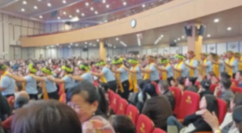» 6、央视网：“黑茶暴富神话”到底是不是传销，要查个明白江西铅山县有人成立了工作室，以拉人头的方式销售理想华莱公司的黑茶，该模式以“低投入、高回报”为诱饵，要求参与者缴纳2.8万元以获取入门资格，通过发展下线、组建层级团队来获取提成