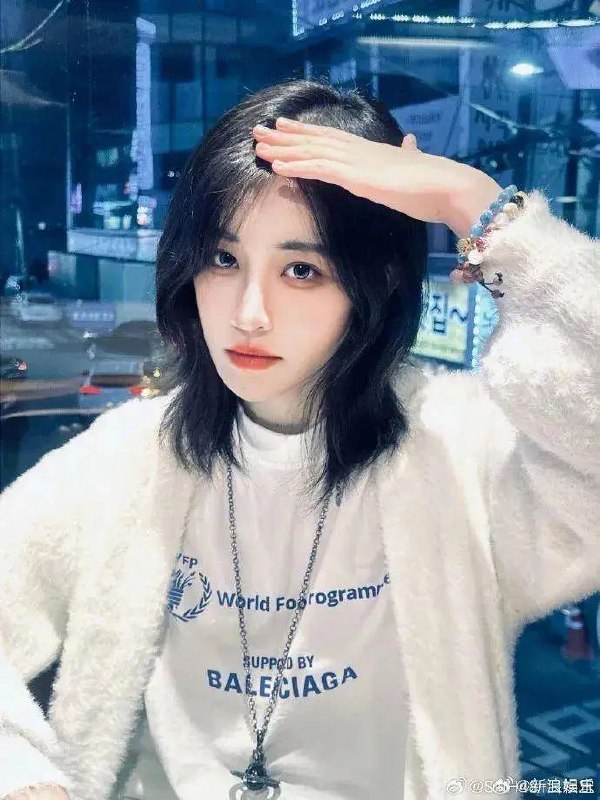 » 12. 前SNH48成员吕相宜开赌场被抓，获刑十个月据中国裁判文书网，前SNH48成员吕相宜犯开设赌场罪获刑十个月，缓刑一年，并处罚金人民币一万元
