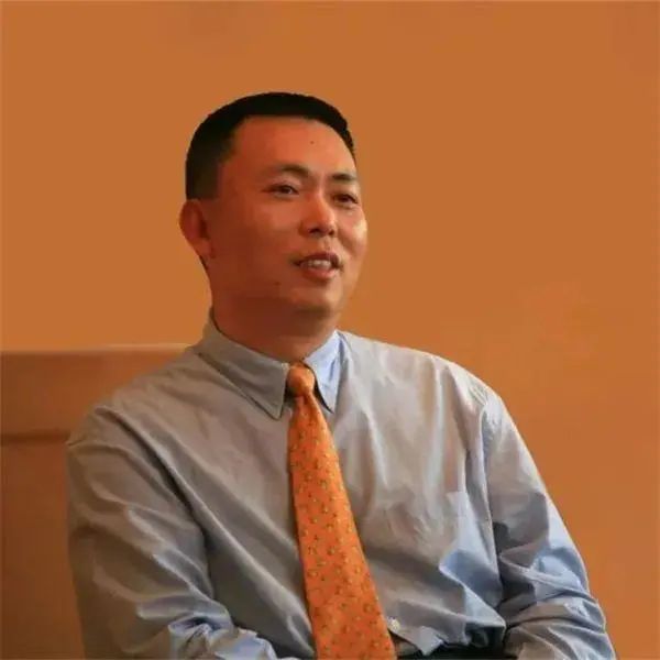 » 4. 段永平再向浙江大学捐款10亿在2024年新年来临之际，浙江大学杰出校友段永平再度向浙江大学教育基金会进行大额捐赠，合计超10亿元，主要用于学校基础设施建设、人才培养、学科建设、师生文体活动等，鼎力支持学校“双一流”建设，充分体现了他对母校的拳拳之心和深情厚谊！自2006年起，段永平校友在母校建设发展的各个关键阶段多次给予大额捐赠，陆续设立了“浙江大学等额配比基金”“浙江大学永平贷学金”“浙江大学永平奖学金”“浙江大学永平奖教金”“浙江大学信电学院人才引进基金”等项目，支持“浙江大学浚生基金”等，支持建设浙江大学图书馆基础馆、段永平教学楼，以及正在建设的浙江大学信电学院大楼、生命科学研究交叉中心大楼、文体中心等