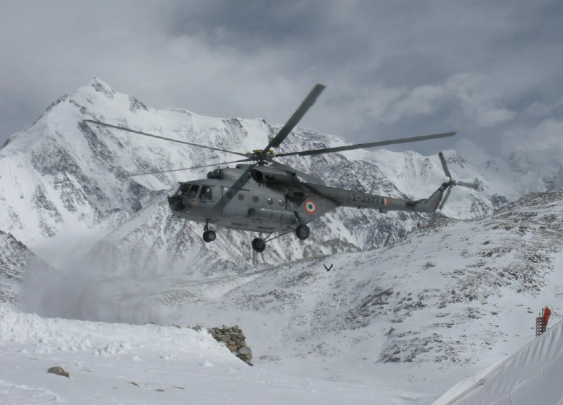 6. 印度取消48架俄制军用直升机采购计划4月16日，印度传出消息称，为了支持印度总理莫迪国防计划中的“印度制造”倡议，印度空军决定取消从俄罗斯再购买48架米-17V5运输直升机的计划