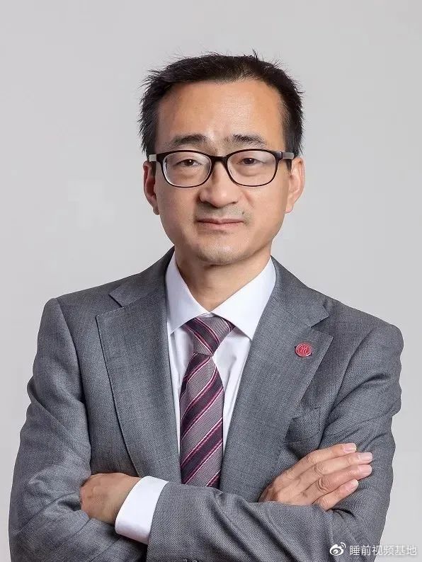 » 6. 刘元春：中低收入阶层占整体收入比重和占GDP比重下降虽然居民一季度收入同比增长5.1%，实际增速3.8%，但4%左右的居民收入增长并不足以给“拉动消费的关键人群”在收入和资产负债表带来明显拉动效应