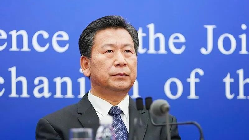 » 2. 体育总局副局长、中国足协党委书记杜兆才被查杜兆才是现任国家体育总局副局长、党组成员，中国足球协会党委书记、副主席，同时担任国际足联理事会理事、亚足联裁判委员会主席、东亚足联主席
