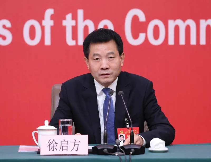 » 8. 中组部副部长徐启方任国家公务员局局长徐启方出生于1965年8月，陕西安康人，曾任陕西汉阴县县长，石泉县县长、县委书记，安康市委常委、秘书长、常务副市长、市长，宝鸡市委书记等职