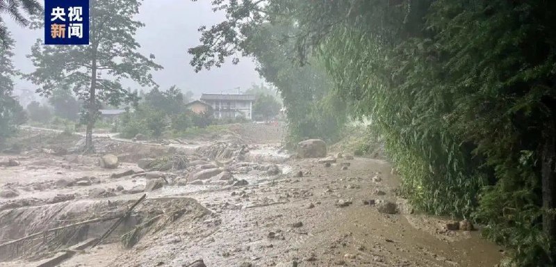 » 10、北京门头沟区强降雨已致2人死亡» 辽宁丹东东港暴雨致2人遇难2人失联» 云南盈江山洪泥石流致2人死亡，4人受轻伤» 10、北京门头沟区强降雨已致2人死亡» 辽宁丹东东港暴雨致2人遇难2人失联» 云南盈江山洪泥石流致2人死亡，4人受轻伤
