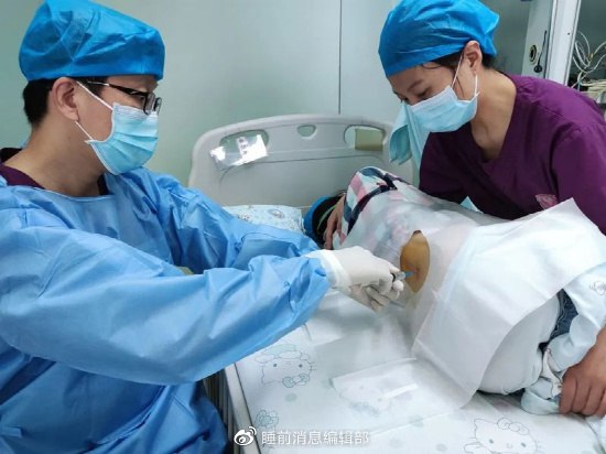 » 14. 超过7岁不报销，台湾罕见病儿童到大陆使用特效药在台湾，目前规定7岁以下患儿符合相关条件可免费注射诺西那生钠，超过7岁只能自费，全额自费的话一针就得约232万元新台币，约合人民币51万多元，打一年的费用普通家庭根本无法承受